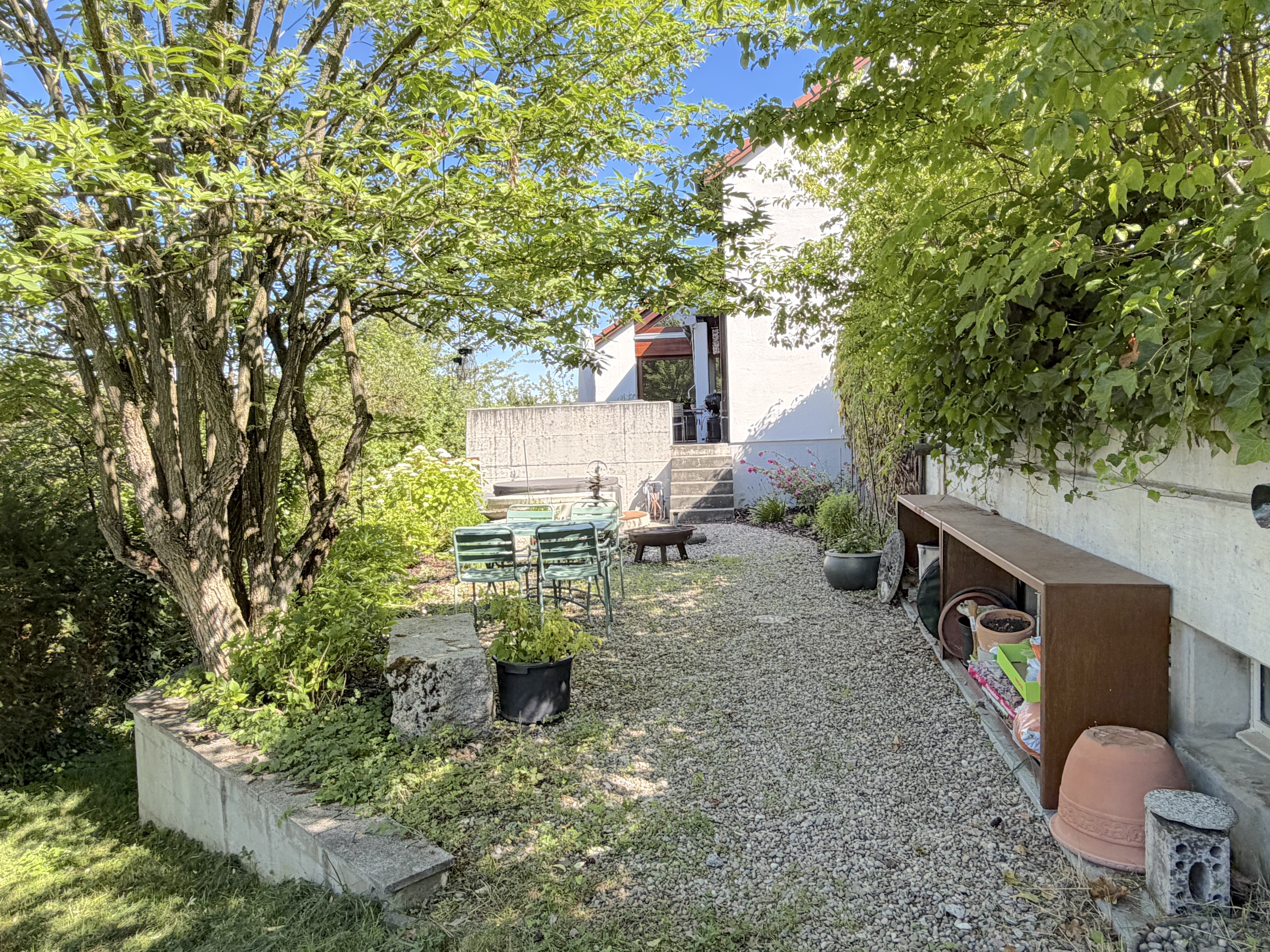 Attraktives 5.5 Zi Einfamilienhaus m. grosszügigem Wohnkonzept – Muttenz