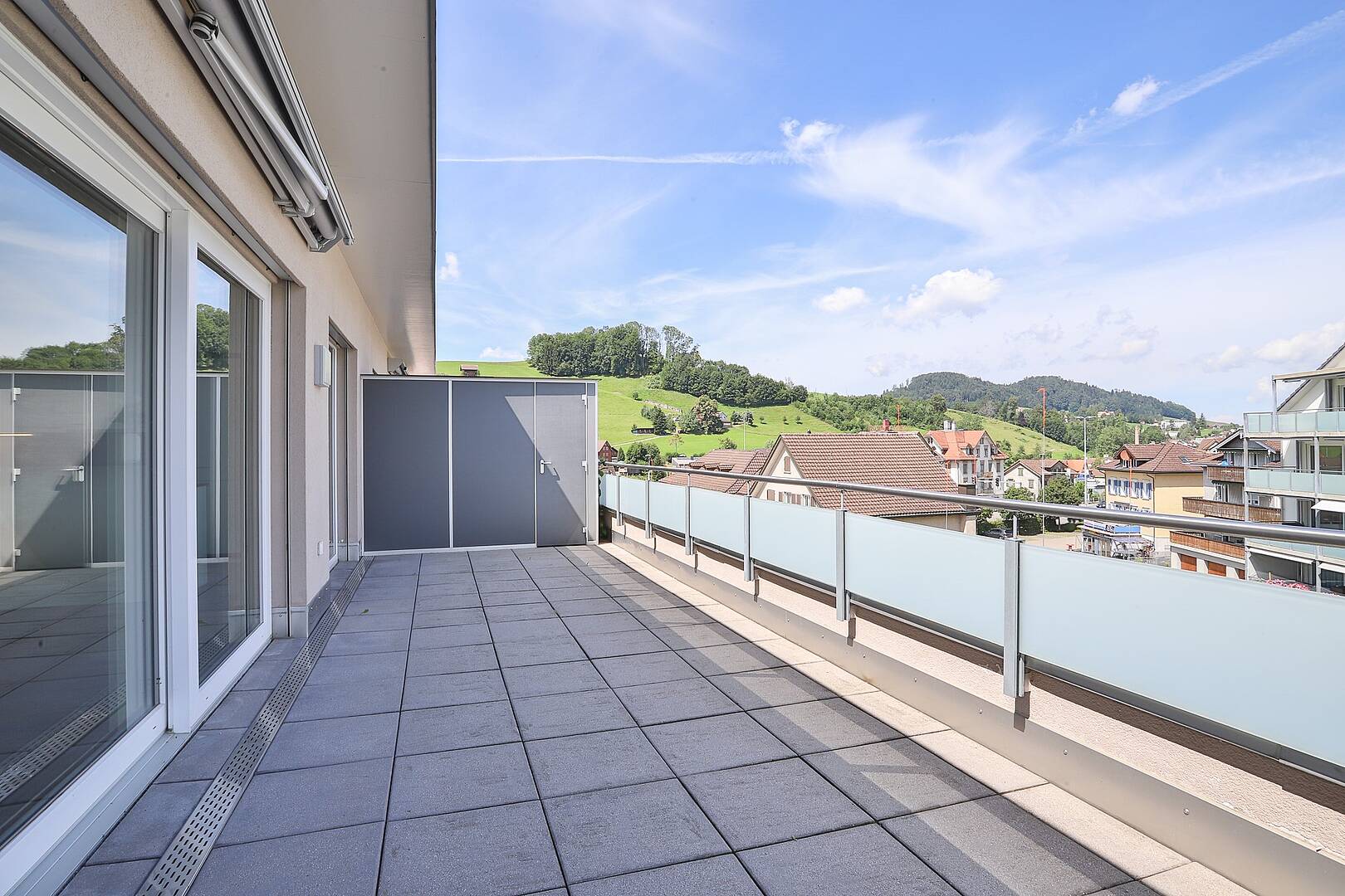Große Terrasse mit Ausblick