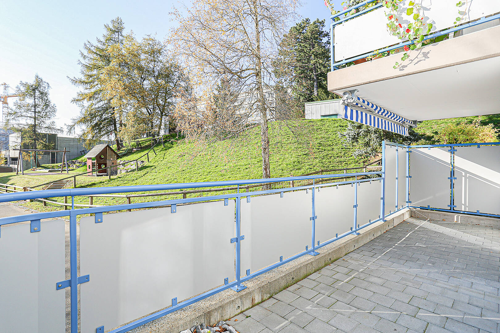Balkon mit Blick ins Grüne