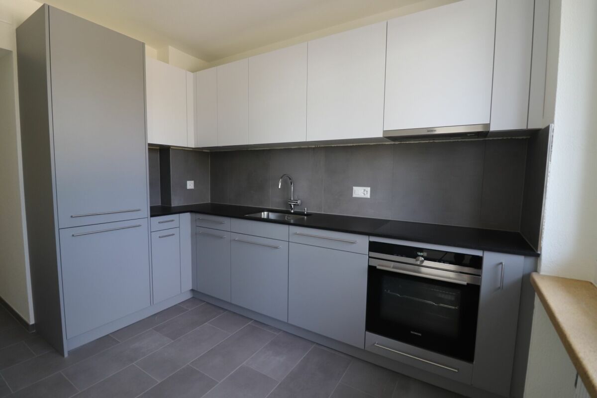 Reinach, Nähe Dorfzentrum - moderne 3-Zimmerwohnung an der Alemannenstrasse – Reinach BL