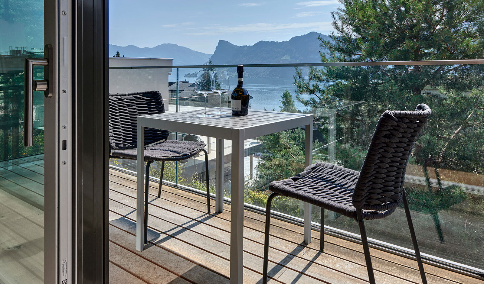 Balkon mit Seeblick