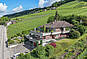 Bergresort mit Talblick