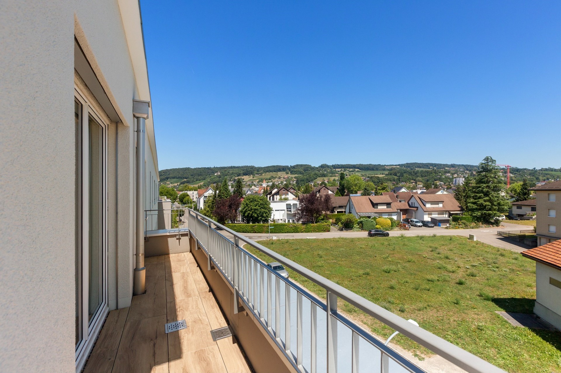 Balkon mit Ausblick ins Grüne