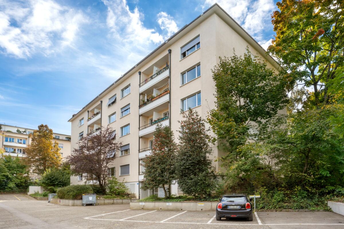 Attraktive 5-Zimmerwohnung an interessanter Lage – Binningen