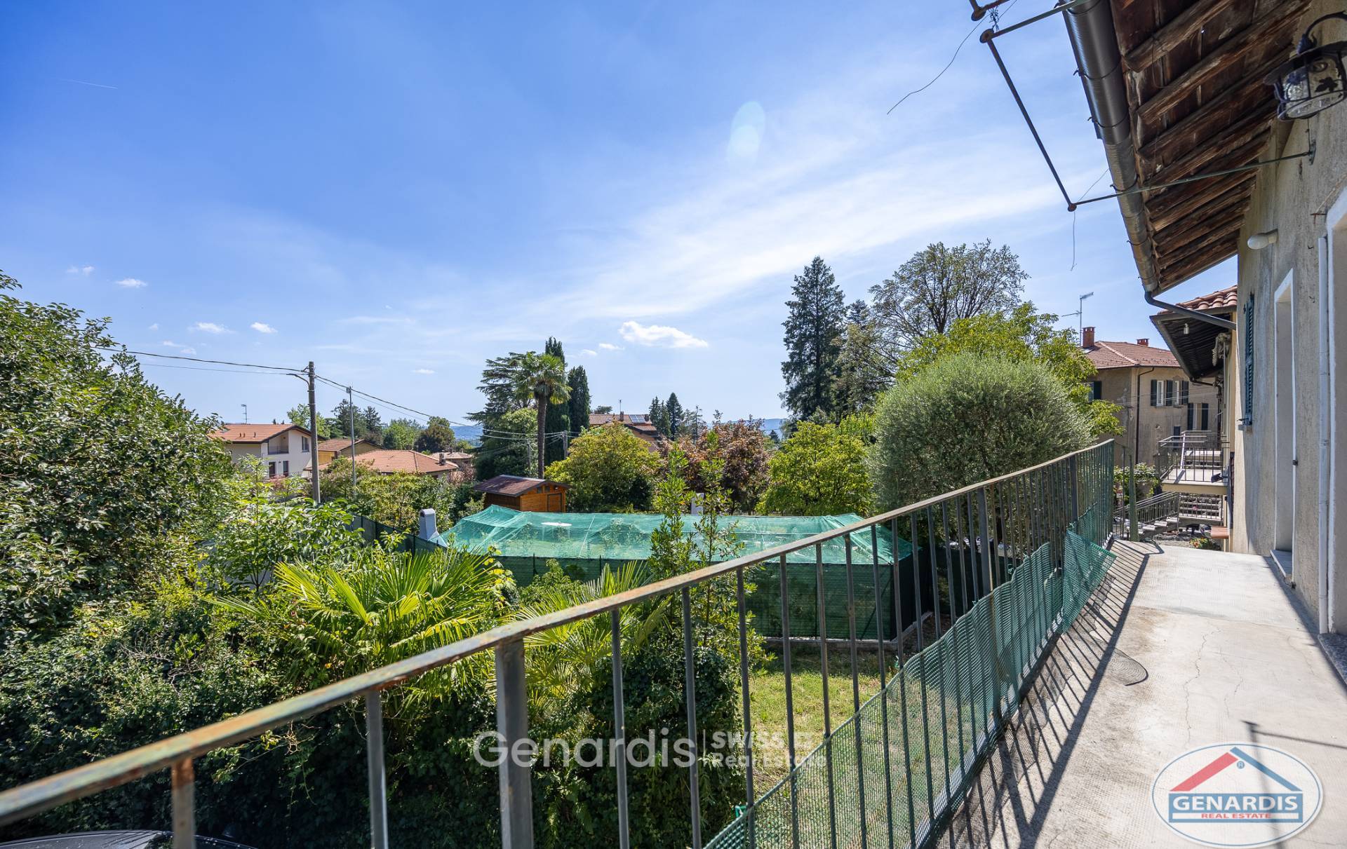 Balkon mit Gartenblick