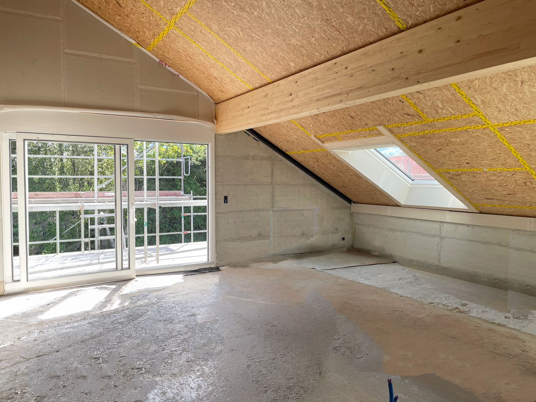 Ausbau im Dachgeschoss mit Balkonzugang